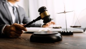 judge hitting the gavel